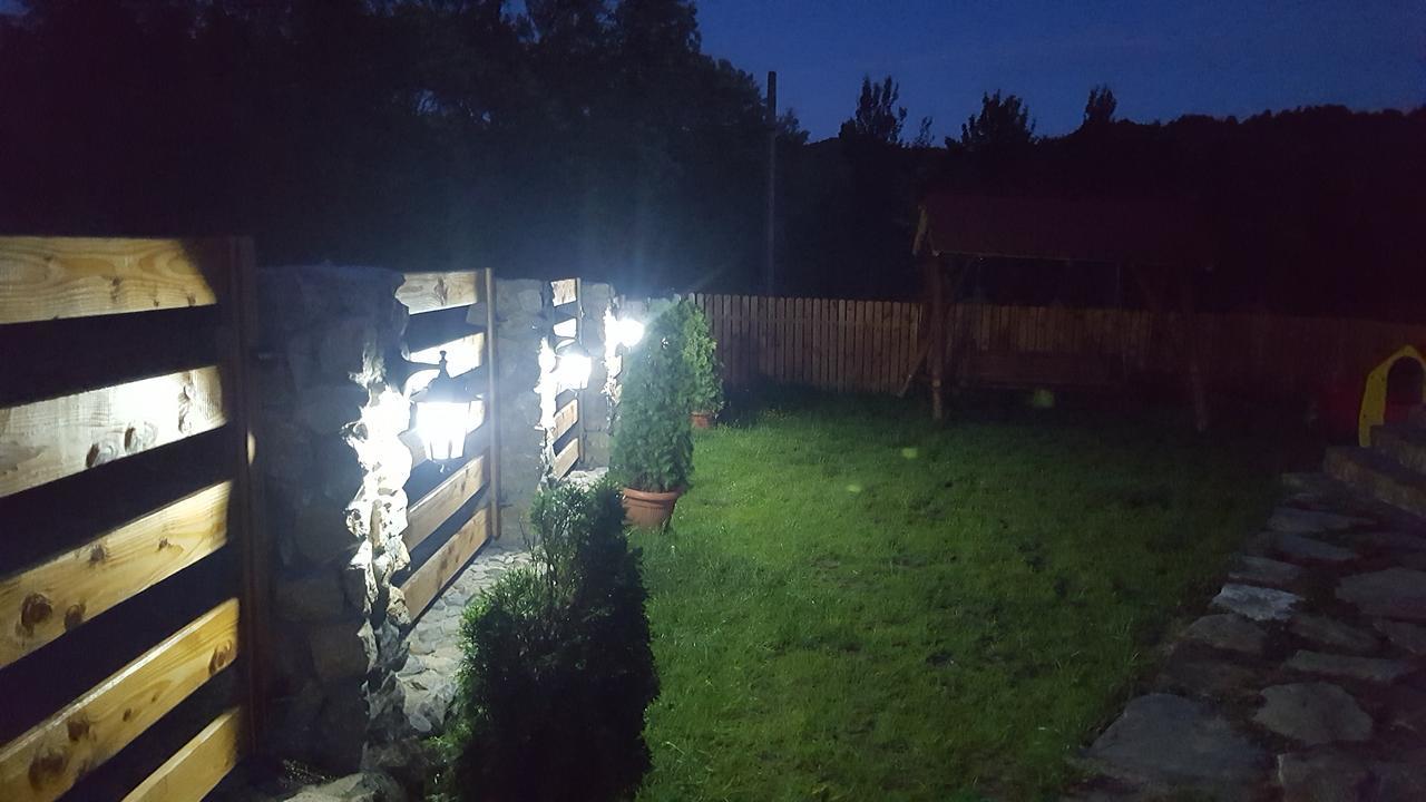 Casa Din Piatra Ξενοδοχείο Poiana  Εξωτερικό φωτογραφία