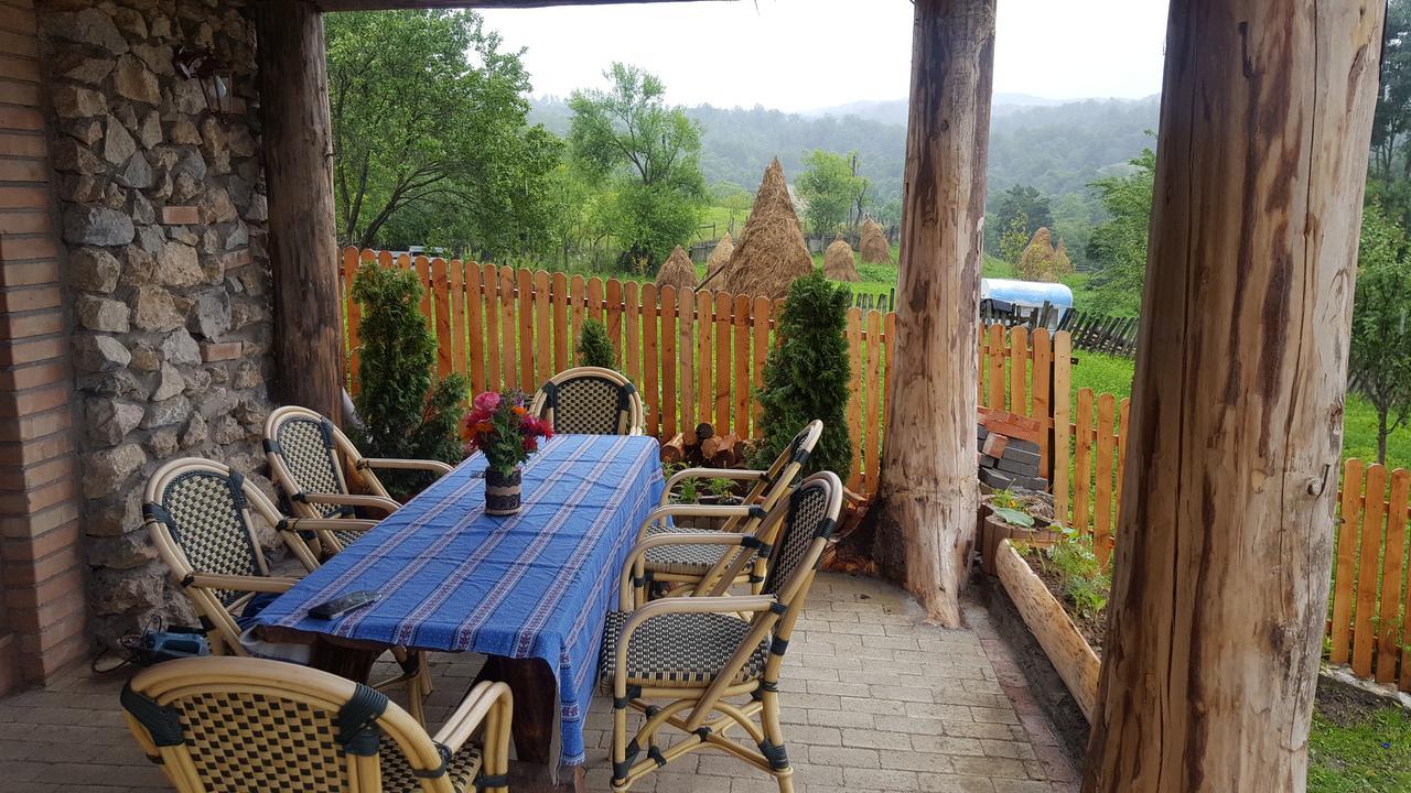 Casa Din Piatra Ξενοδοχείο Poiana  Εξωτερικό φωτογραφία