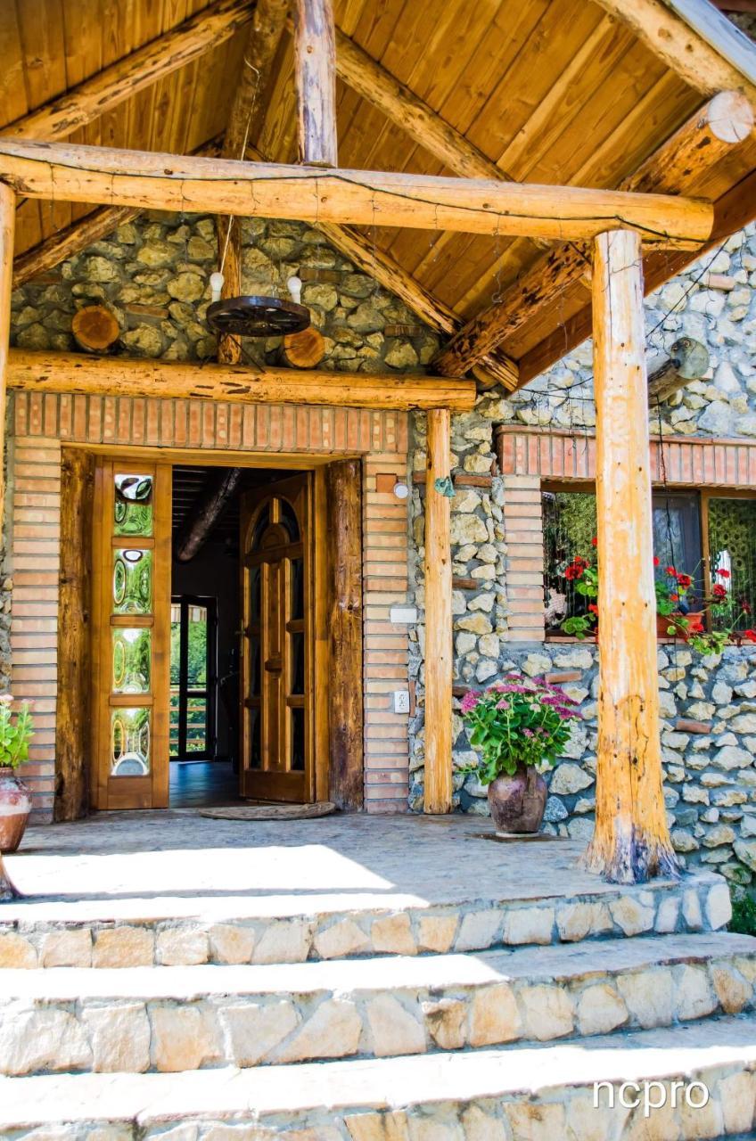 Casa Din Piatra Ξενοδοχείο Poiana  Εξωτερικό φωτογραφία