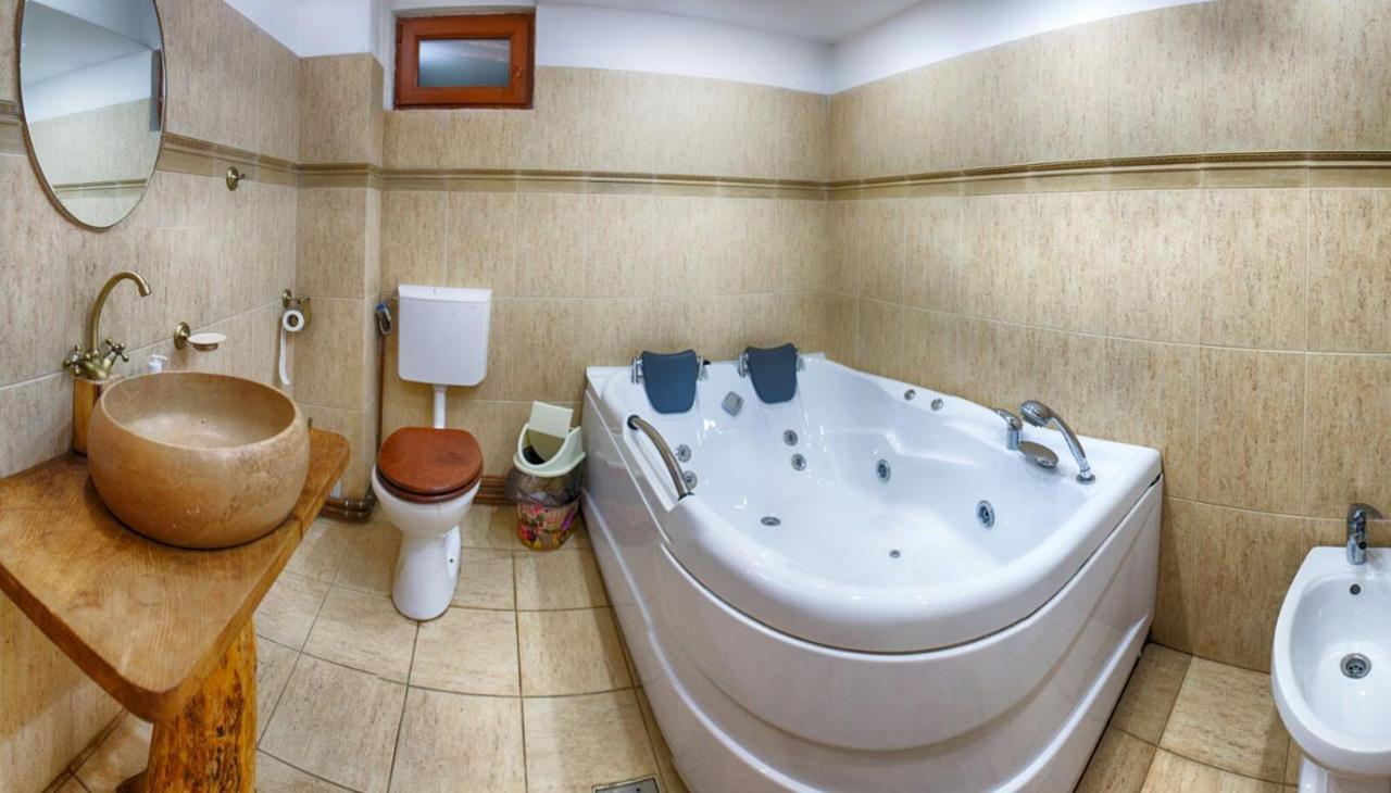 Casa Din Piatra Ξενοδοχείο Poiana  Εξωτερικό φωτογραφία